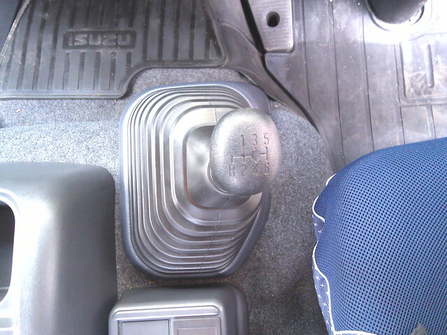 いすゞフォワードクレーン4段中型（4t）[写真28]