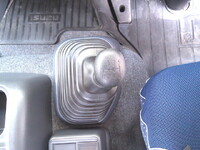 いすゞフォワードクレーン4段中型（4t）[写真29]