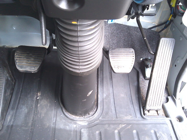 いすゞフォワードクレーン4段中型（4t）[写真29]