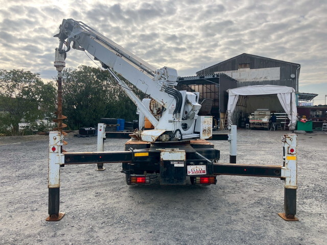 日野デュトロ穴掘建柱車小型（2t・3t）[写真11]