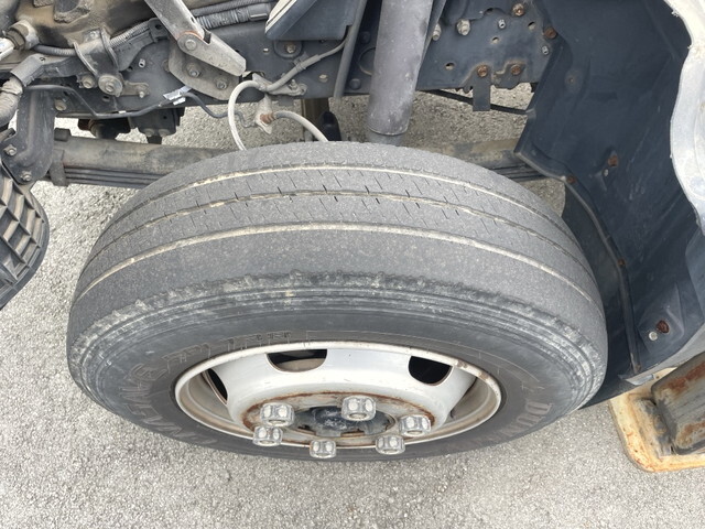 日野デュトロ穴掘建柱車小型（2t・3t）[写真17]