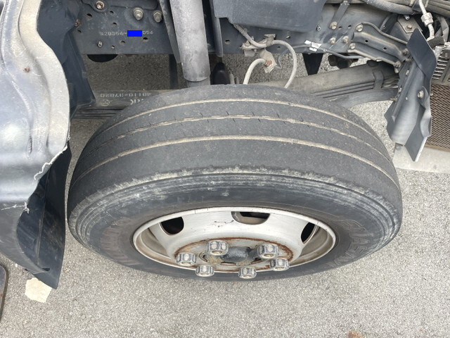 日野デュトロ穴掘建柱車小型（2t・3t）[写真18]