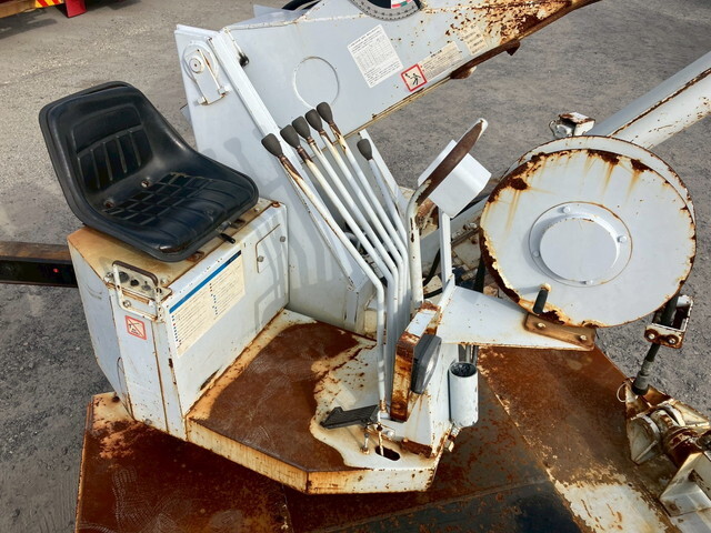 日野デュトロ穴掘建柱車小型（2t・3t）[写真19]