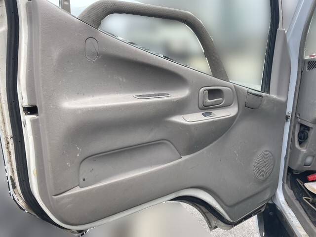 日野デュトロ穴掘建柱車小型（2t・3t）[写真27]