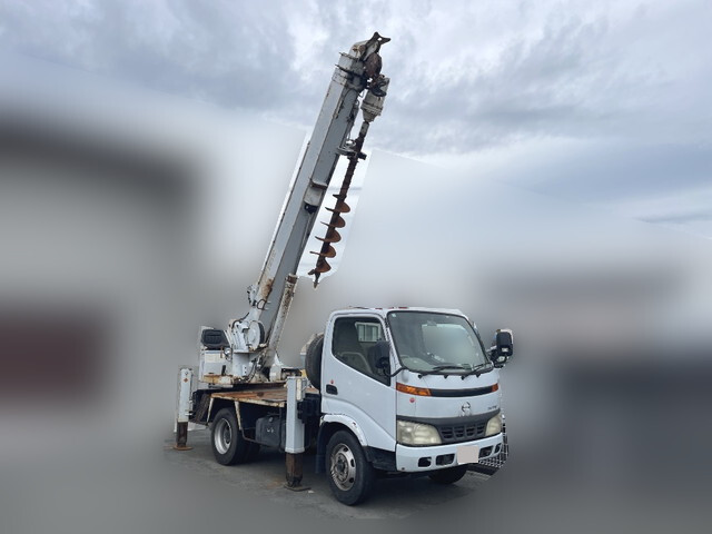 日野デュトロ穴掘建柱車小型（2t・3t）[写真03]