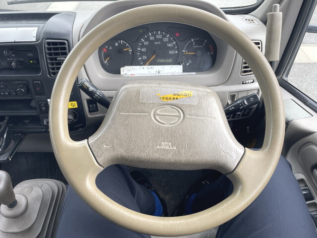 日野デュトロ穴掘建柱車小型（2t・3t）[写真35]