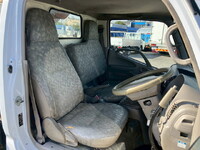 日野デュトロ穴掘建柱車小型（2t・3t）[写真37]