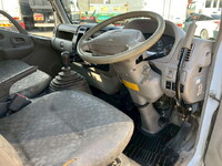 日野デュトロ穴掘建柱車小型（2t・3t）[写真38]