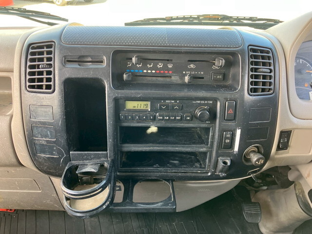 日野デュトロ穴掘建柱車小型（2t・3t）[写真39]