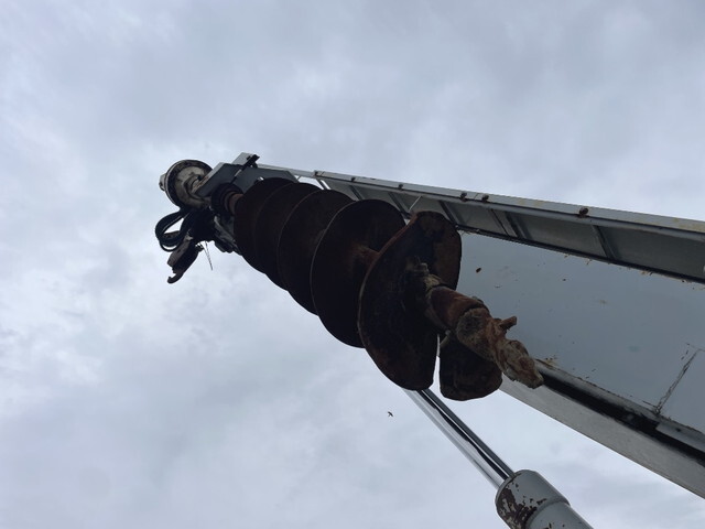 日野デュトロ穴掘建柱車小型（2t・3t）[写真07]