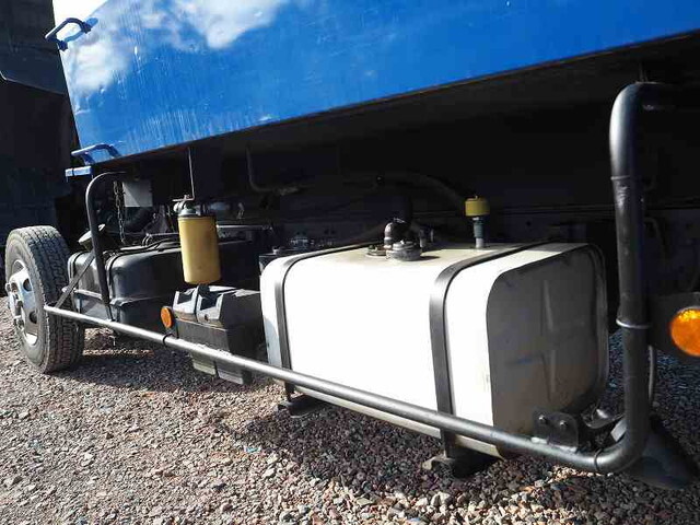 三菱ふそうファイターパッカー車（塵芥車）中型（4t）[写真28]