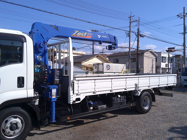 いすゞフォワードクレーン4段中型（4t）[写真04]