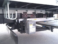 いすゞフォワードアルミウイング中型（4t）[写真12]