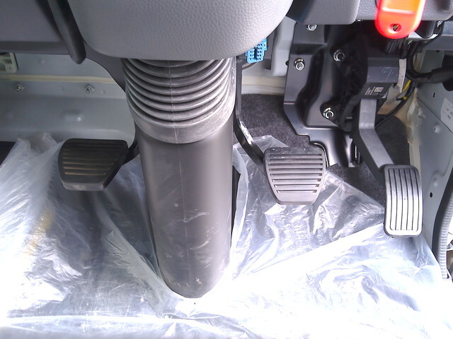 いすゞフォワードアルミウイング中型（4t）[写真28]