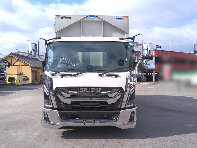 いすゞフォワードアルミウイング中型（4t）[写真05]