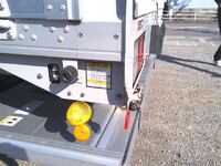 いすゞフォワードアルミウイング中型（4t）[写真24]