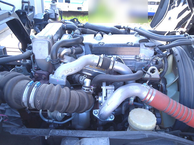 いすゞフォワードアルミウイング中型（4t）[写真38]