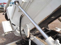 三菱ふそうファイター汚泥吸引車中型（4t）[写真15]