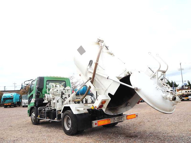 三菱ふそうファイター汚泥吸引車中型（4t）[写真02]