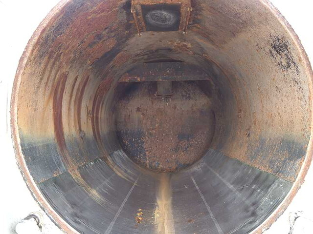 三菱ふそうファイター汚泥吸引車中型（4t）[写真33]