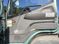 三菱ふそうキャンタークレーン4段小型（2t・3t）[写真31]