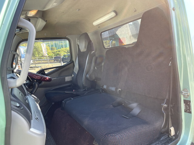 三菱ふそうキャンタークレーン4段小型（2t・3t）[写真32]