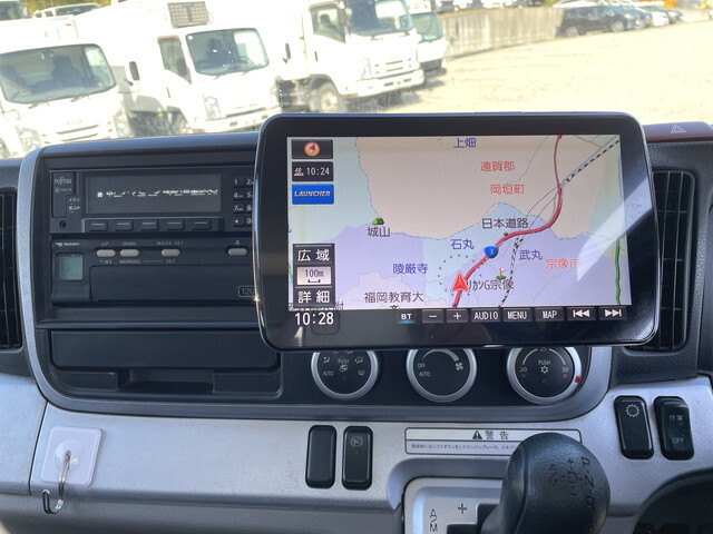 三菱ふそうキャンタークレーン4段小型（2t・3t）[写真36]