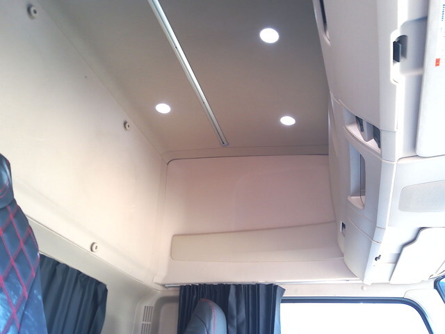 日野レンジャー冷凍車（冷蔵車）中型（4t）[写真34]