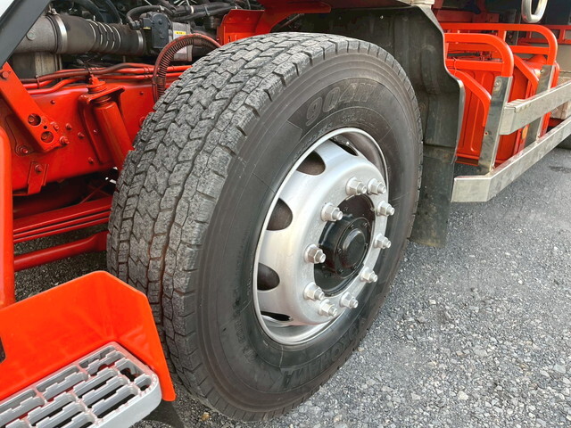 UDトラックスコンドル深ダンプ（土砂禁ダンプ）増トン（6t・8t）[写真22]