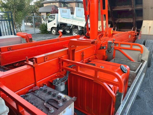 UDトラックスコンドル深ダンプ（土砂禁ダンプ）増トン（6t・8t）[写真09]