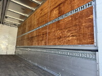 三菱ふそうファイターアルミウイング中型（4t）[写真26]