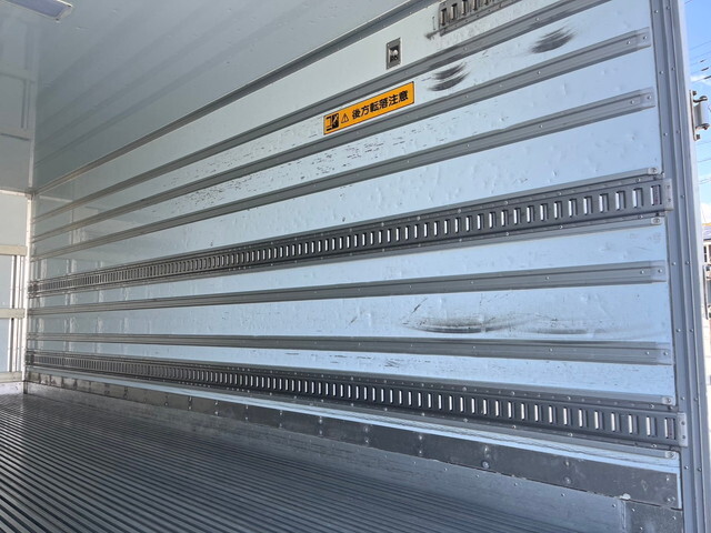 UDトラックスコンドル冷凍車（冷蔵車）小型（2t・3t）[写真19]