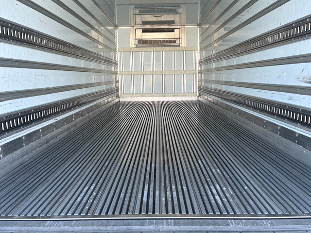 UDトラックスコンドル冷凍車（冷蔵車）小型（2t・3t）[写真21]