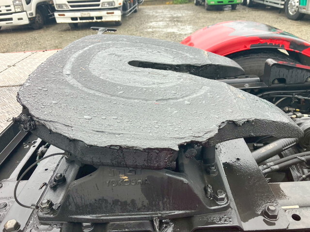 いすゞギガトレーラーヘッド（トラクターヘッド）大型（10t）[写真11]