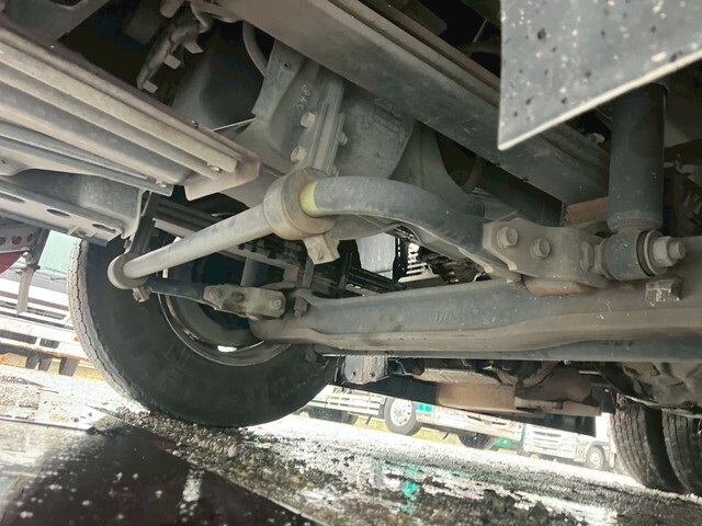 いすゞギガトレーラーヘッド（トラクターヘッド）大型（10t）[写真13]