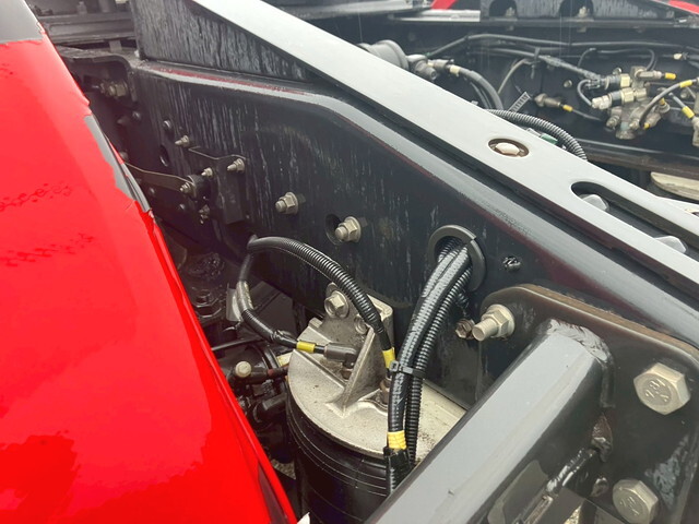 いすゞギガトレーラーヘッド（トラクターヘッド）大型（10t）[写真17]