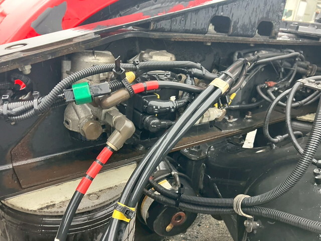 いすゞギガトレーラーヘッド（トラクターヘッド）大型（10t）[写真20]