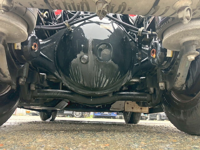 いすゞギガトレーラーヘッド（トラクターヘッド）大型（10t）[写真23]