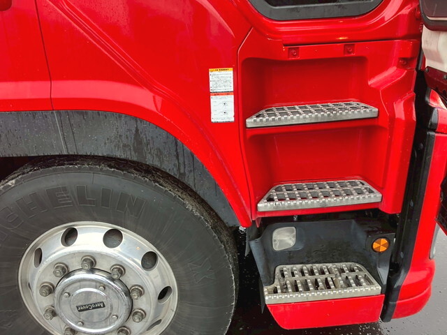 いすゞギガトレーラーヘッド（トラクターヘッド）大型（10t）[写真25]