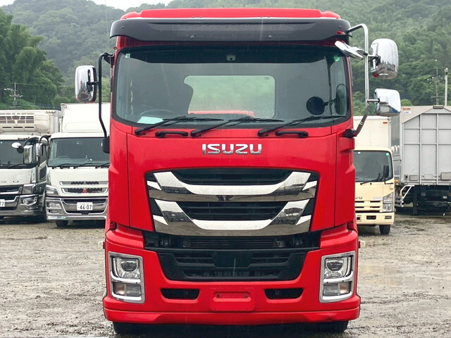いすゞギガトレーラーヘッド（トラクターヘッド）大型（10t）[写真03]