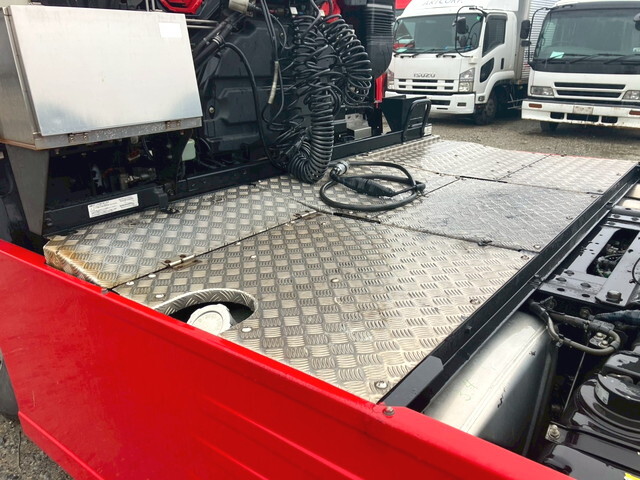 いすゞギガトレーラーヘッド（トラクターヘッド）大型（10t）[写真09]