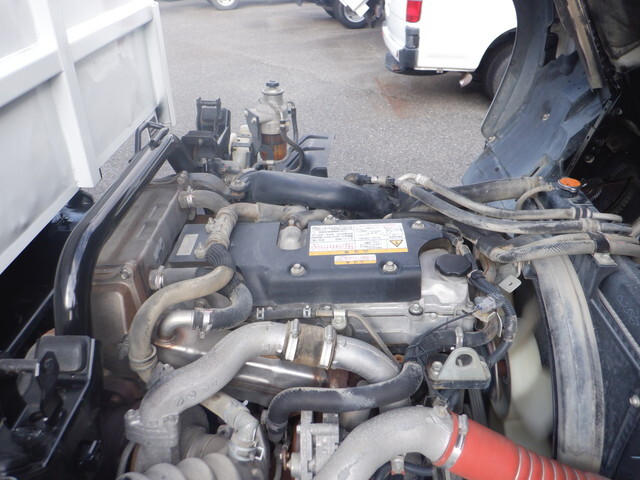 いすゞフォワード深ダンプ（土砂禁ダンプ）中型（4t）[写真22]