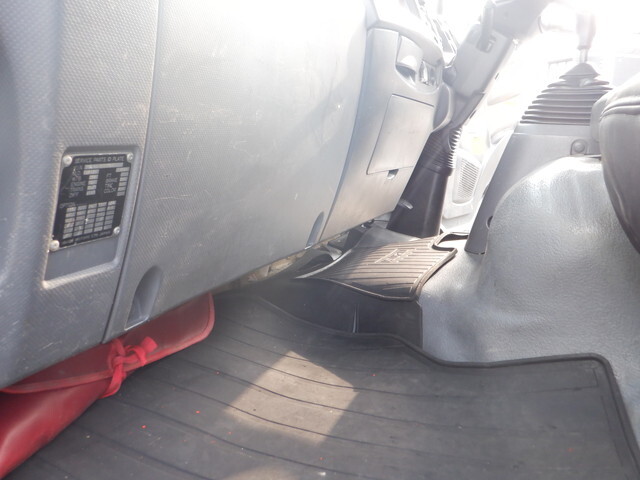 いすゞフォワード深ダンプ（土砂禁ダンプ）中型（4t）[写真29]