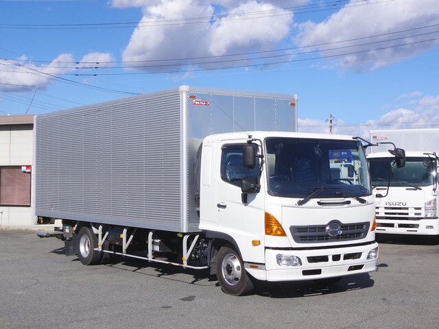 中古レンジャーアルミバン