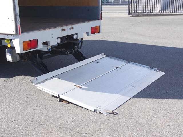 日野レンジャーアルミバン中型（4t）[写真16]