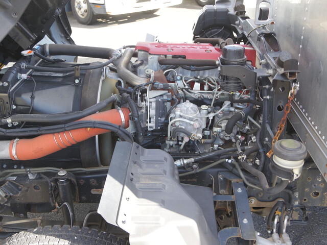 日野レンジャーアルミバン中型（4t）[写真28]