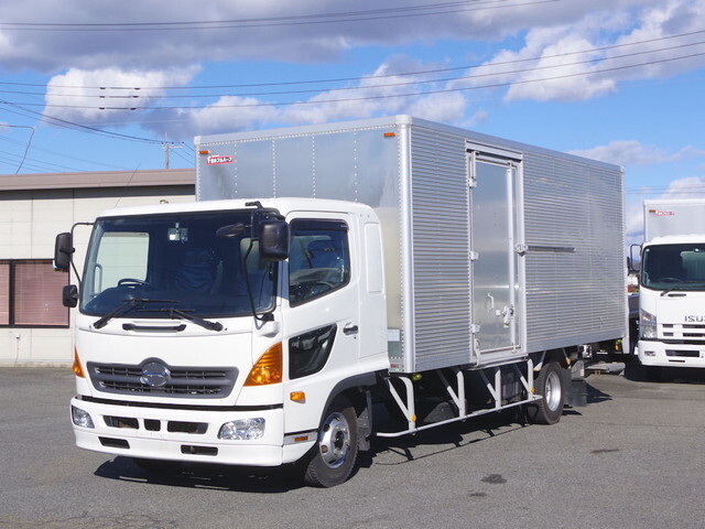 日野レンジャーアルミバン中型（4t）[写真03]