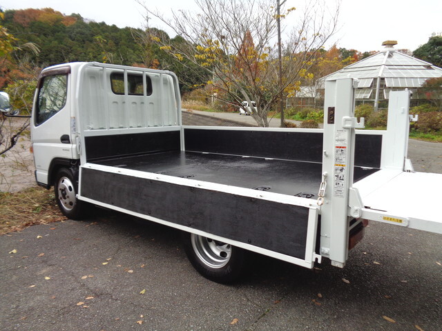 日産アトラス平ボディ小型（2t・3t）[写真13]
