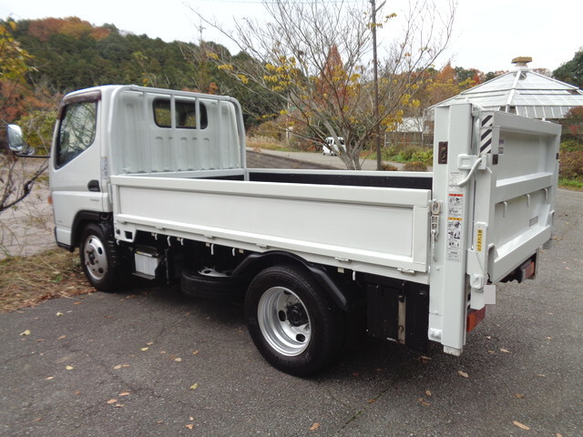 日産アトラス平ボディ小型（2t・3t）[写真02]