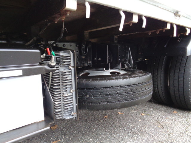 日産アトラス平ボディ小型（2t・3t）[写真24]